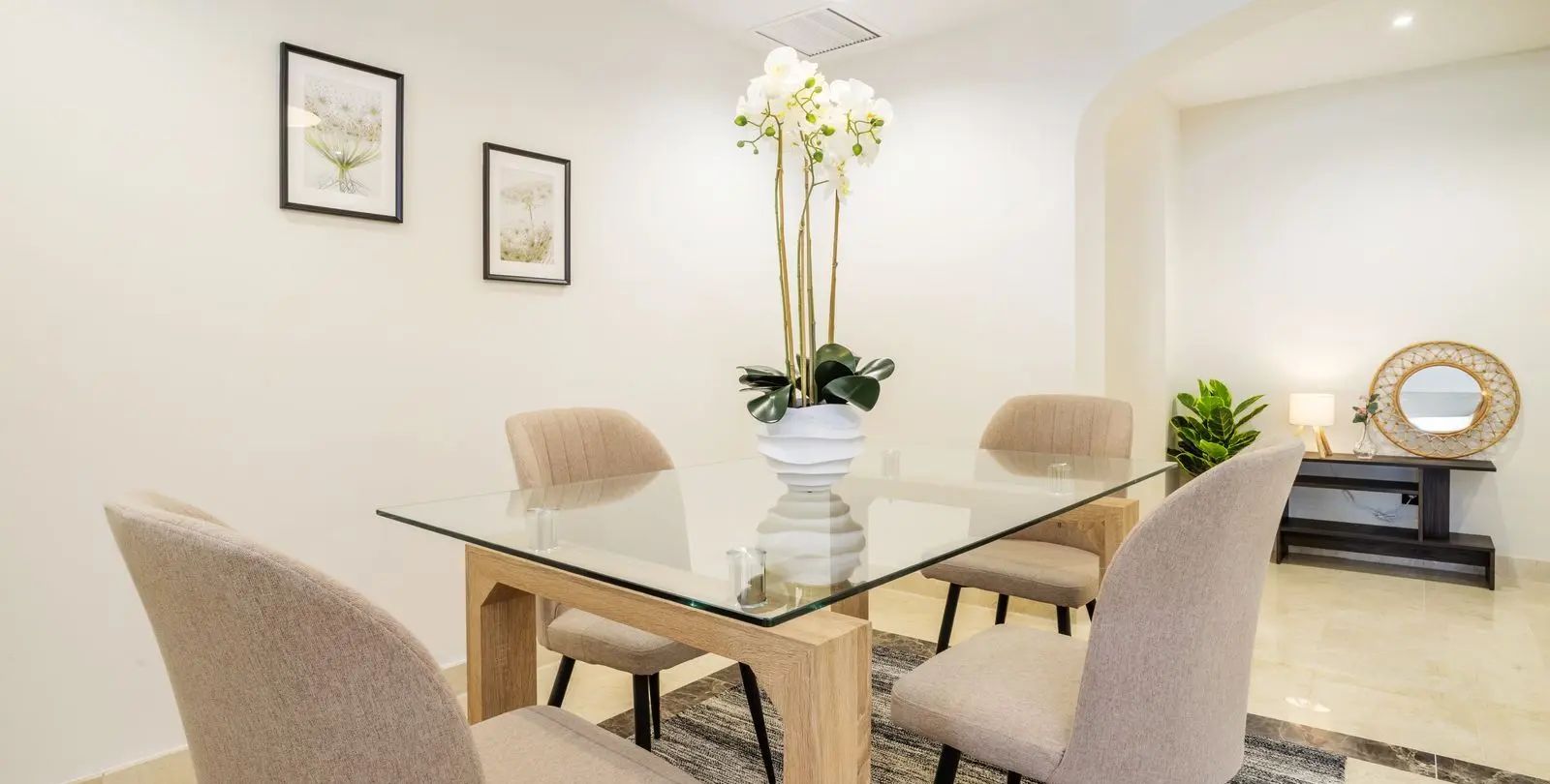 Sale of ground floor apartment in Marbella 26