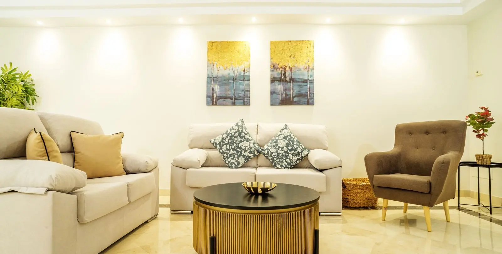 Sale of ground floor apartment in Marbella 29