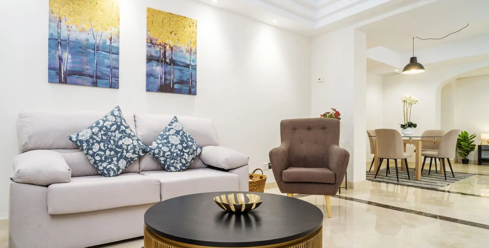 Sale of ground floor apartment in Marbella 30