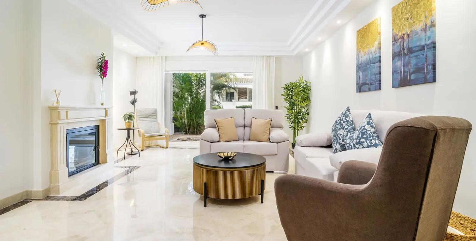 Sale of ground floor apartment in Marbella 32