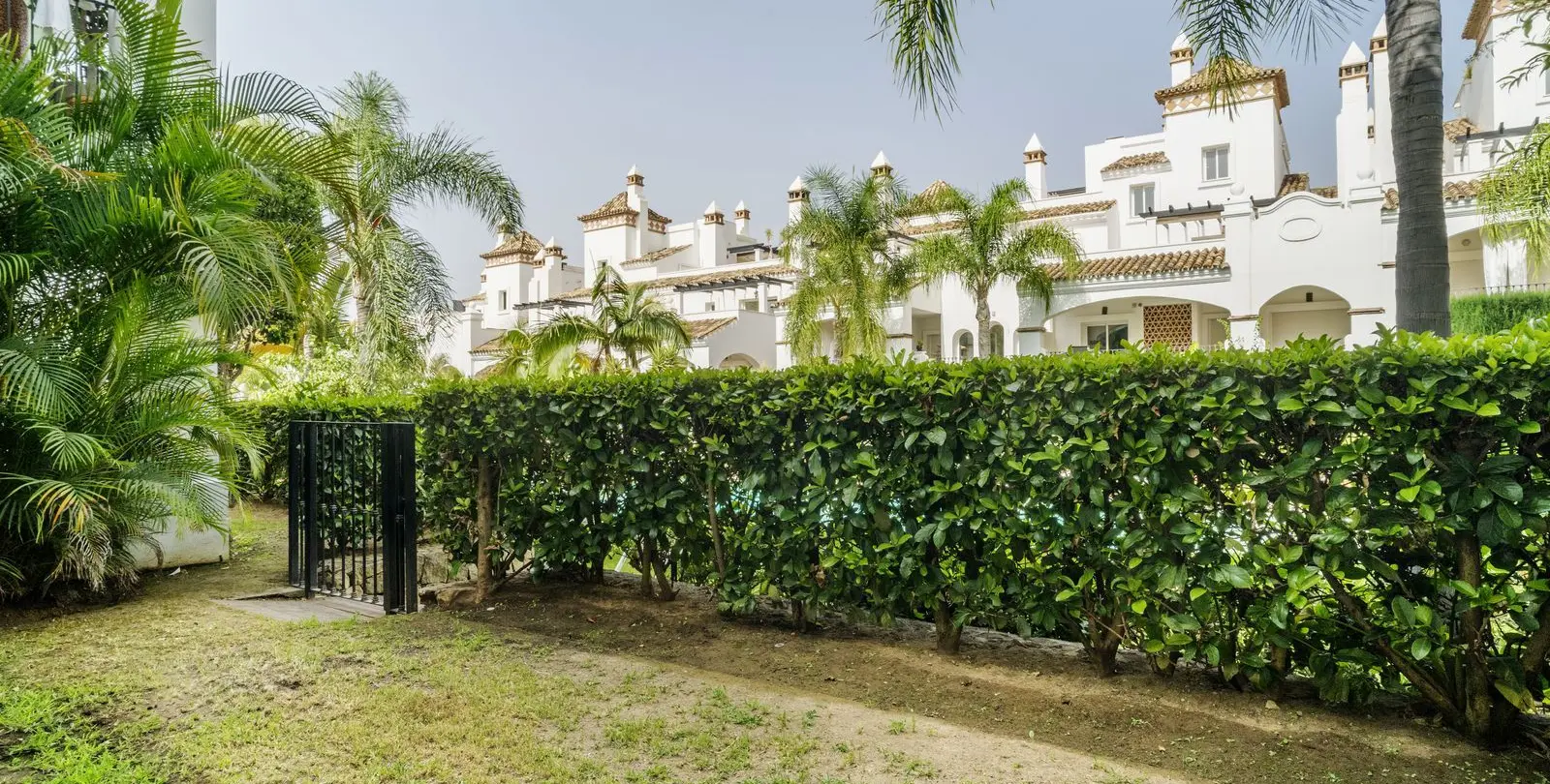 Sale of ground floor apartment in Marbella 37
