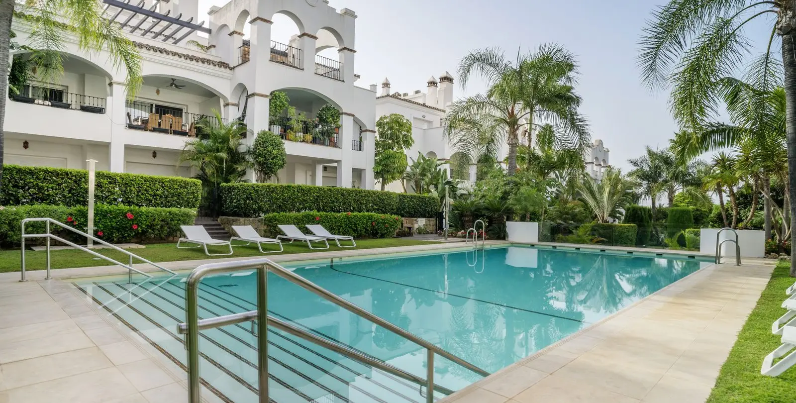 Sale of ground floor apartment in Marbella 66