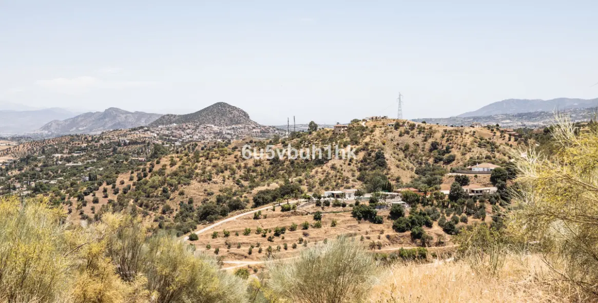 Продажа  жилого участка в Coin 4