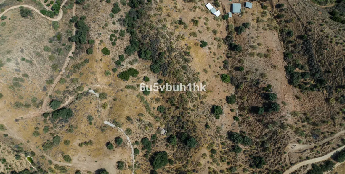 Продажа  жилого участка в Coin 14