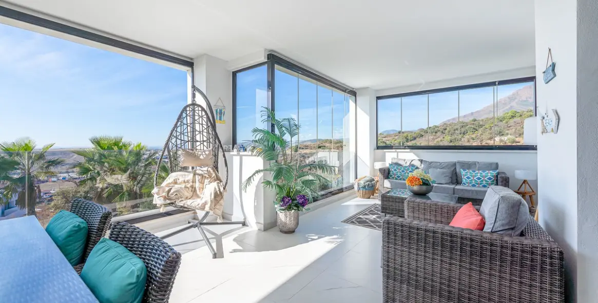 Продажа апартаментов на среднем этаже в Estepona 3