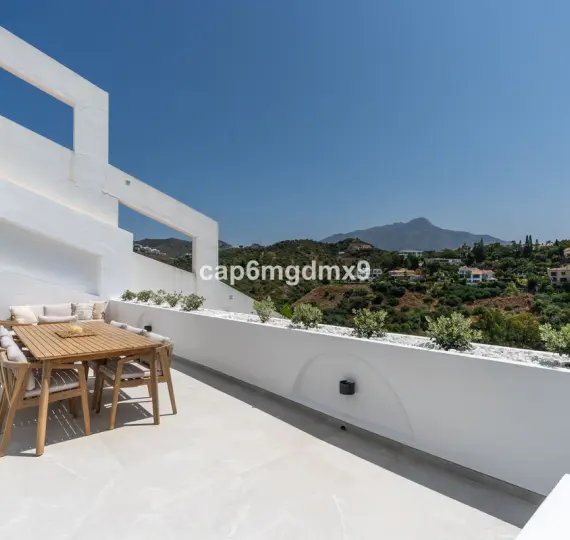 Venta de apartamento en planta baja en La Quinta
