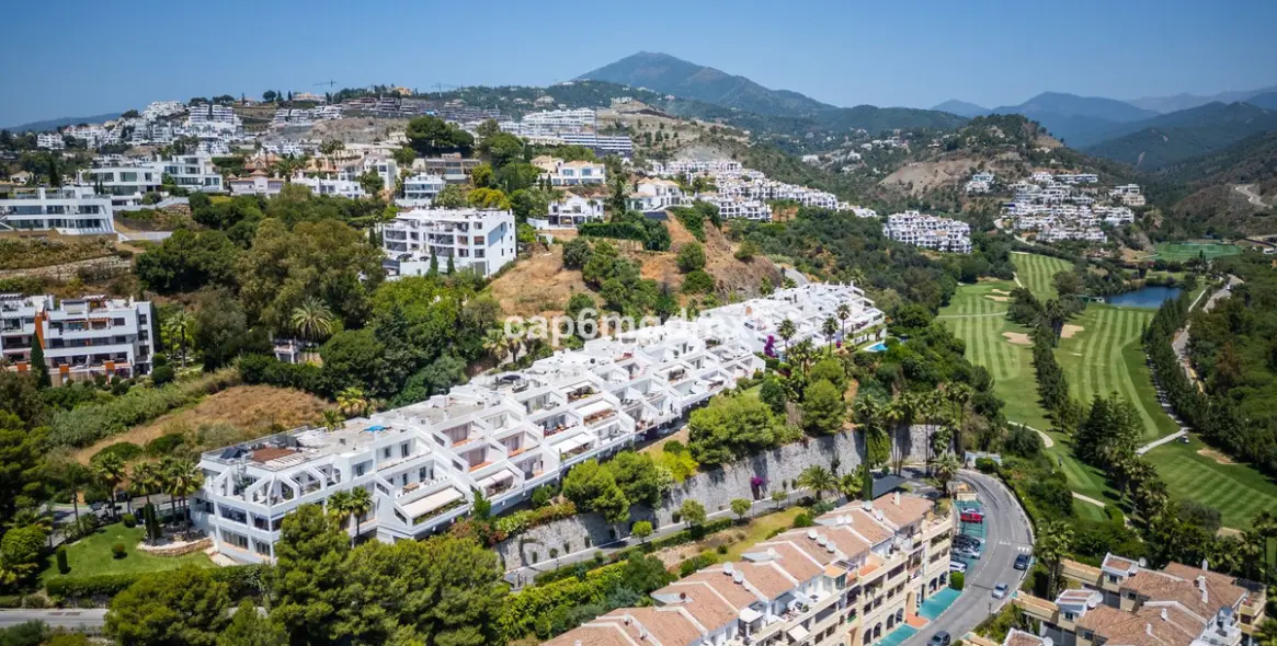 Продажа апартаментов на первом этаже в La Quinta 12