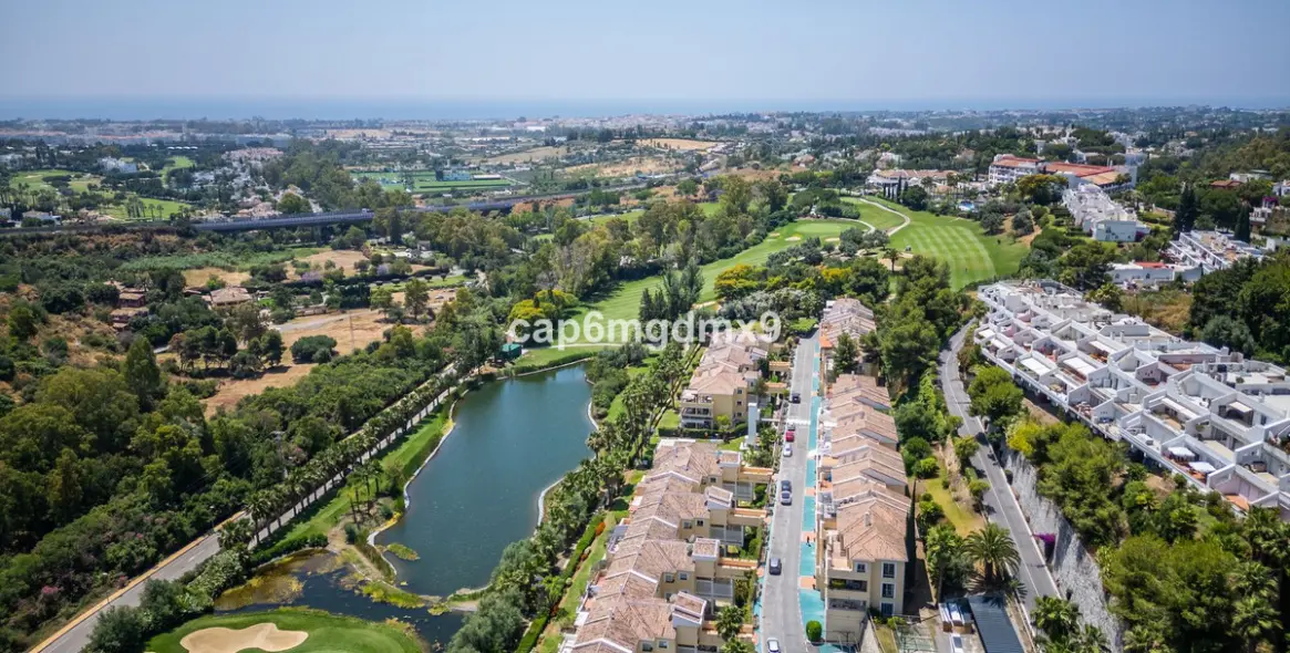 Продажа апартаментов на первом этаже в La Quinta 15