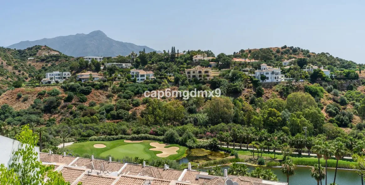 Продажа апартаментов на первом этаже в La Quinta 17