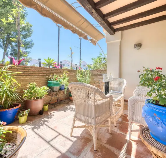 Продажа  отдельно стоящей виллы в El Coto