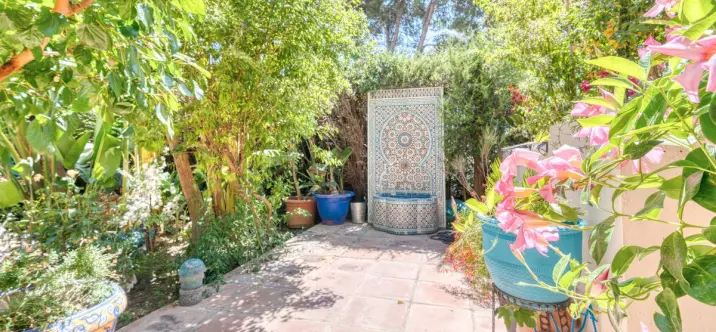 Продажа  отдельно стоящей виллы в El Coto 4