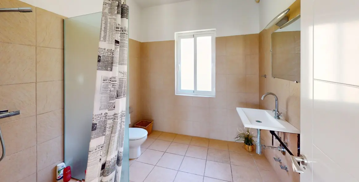 Sale of detached villa in Algarrobo 38