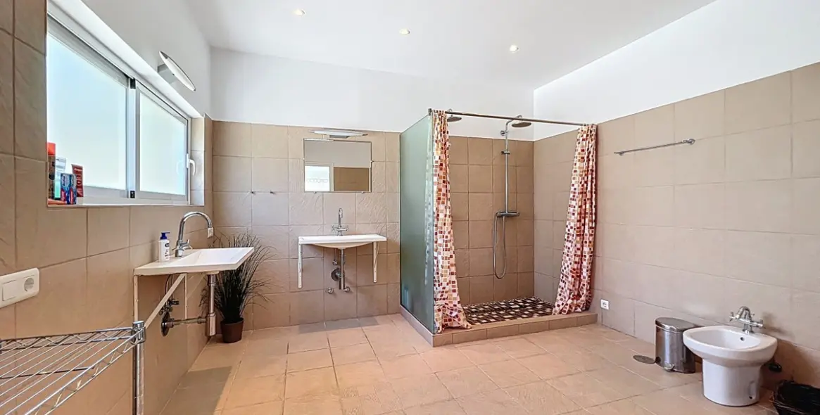 Sale of detached villa in Algarrobo 42