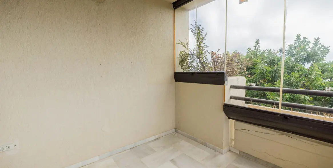 Sale of middle floor apartment in Torremolinos 4