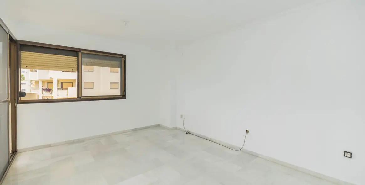 Sale of middle floor apartment in Torremolinos 7