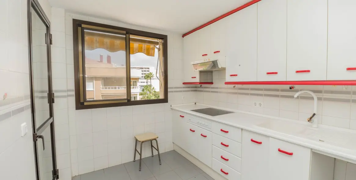 Продажа апартаментов на среднем этаже в Torremolinos 39