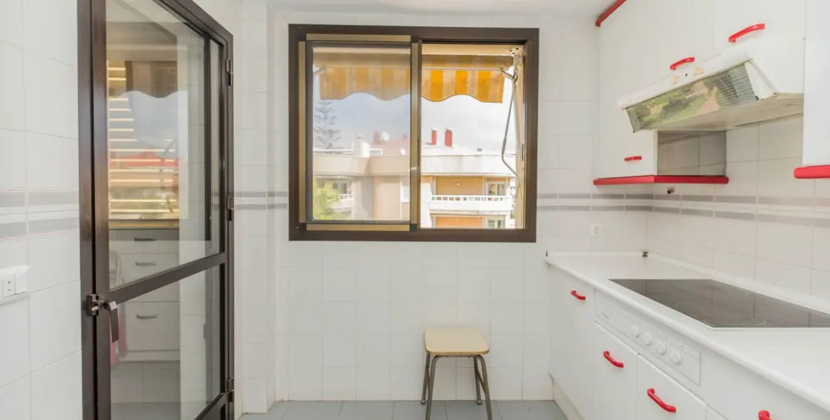 Продажа апартаментов на среднем этаже в Torremolinos 40