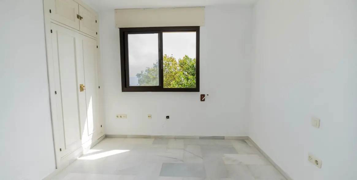 Продажа апартаментов на среднем этаже в Torremolinos 49