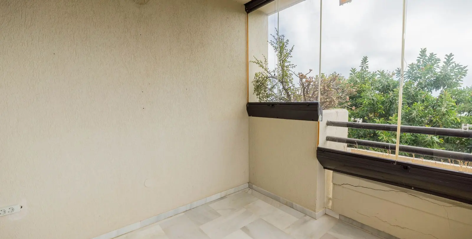 Sale of middle floor apartment in Torremolinos 4