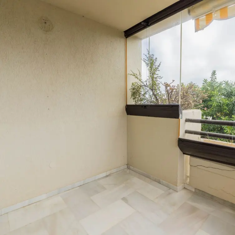 Sale of middle floor apartment in Torremolinos