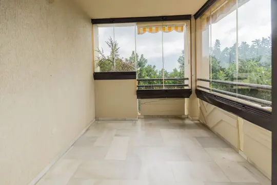 Image 6 thumb