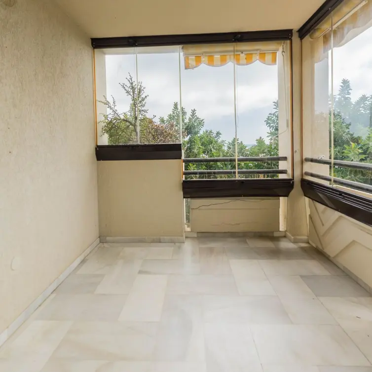Sale of middle floor apartment in Torremolinos