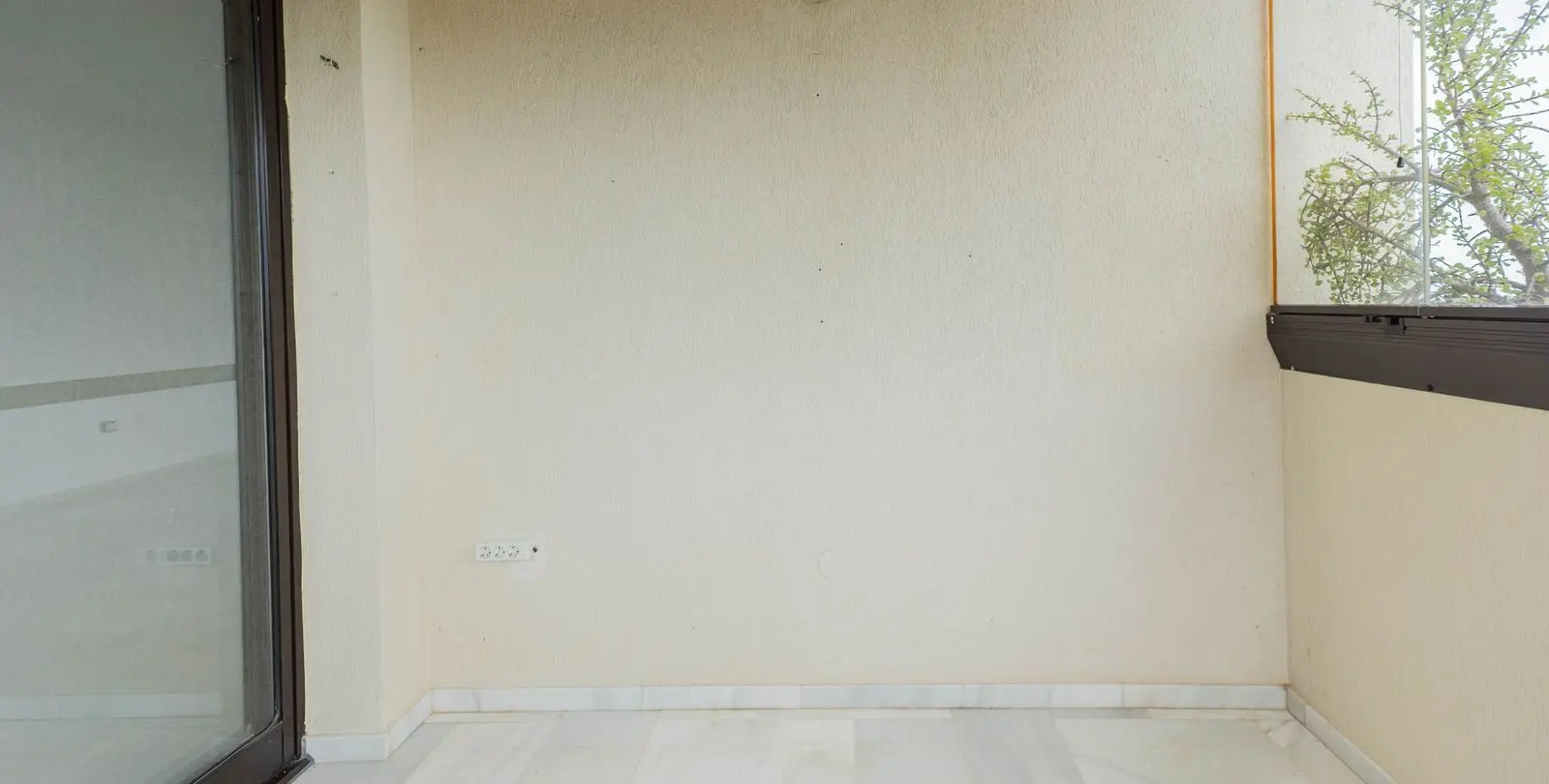 Sale of middle floor apartment in Torremolinos 13