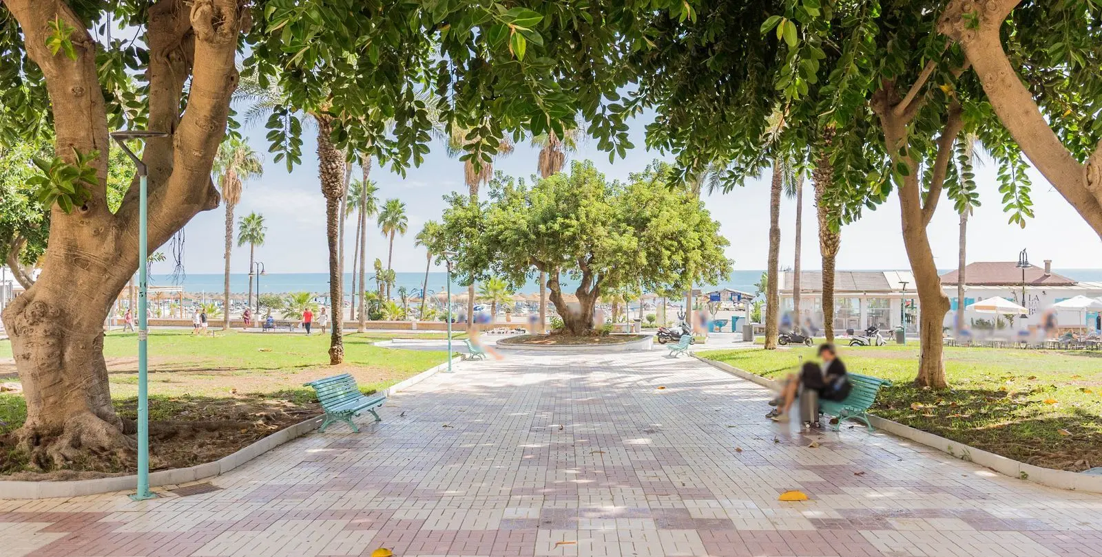 Sale of middle floor apartment in Torremolinos 29