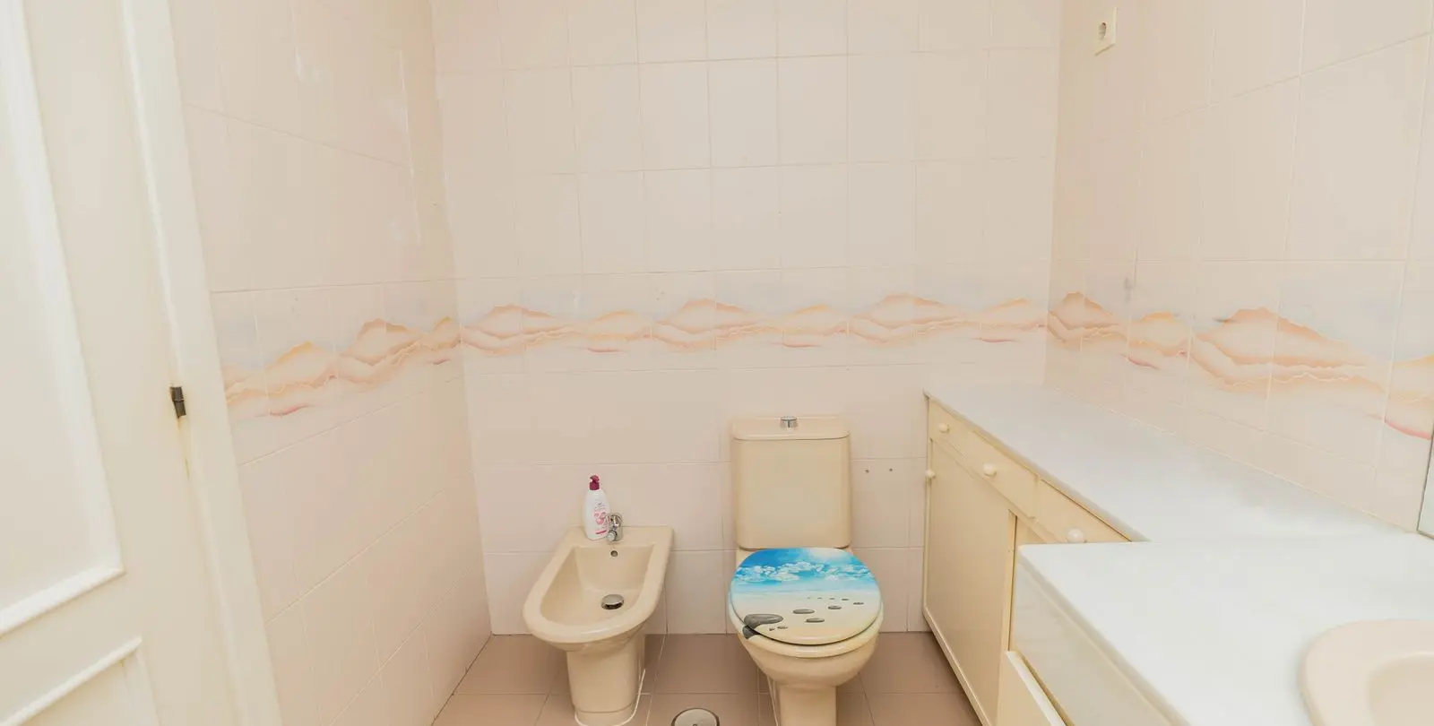 Sale of middle floor apartment in Torremolinos 33