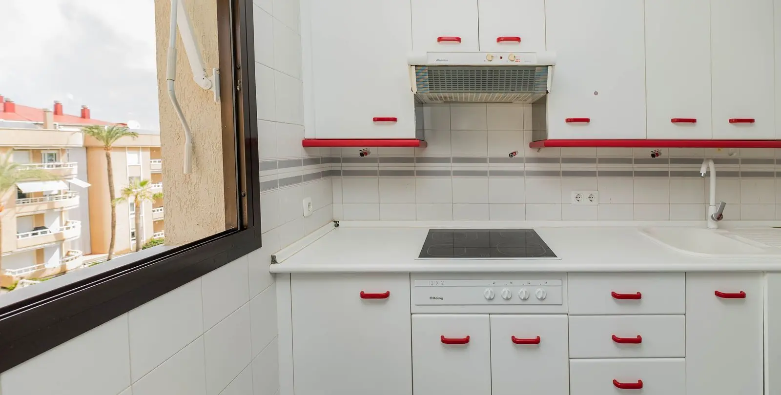 Sale of middle floor apartment in Torremolinos 37