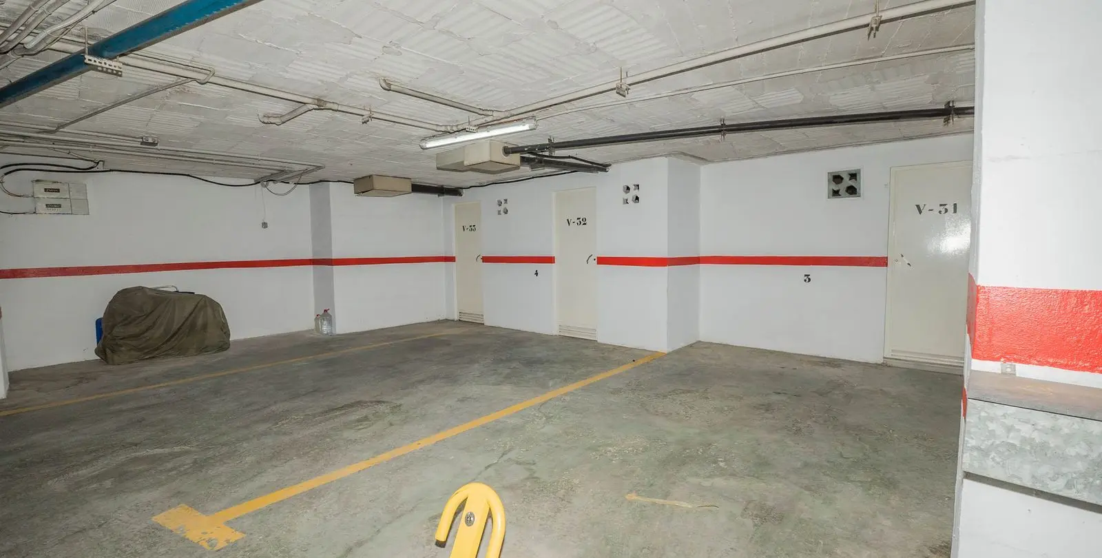 Sale of middle floor apartment in Torremolinos 42