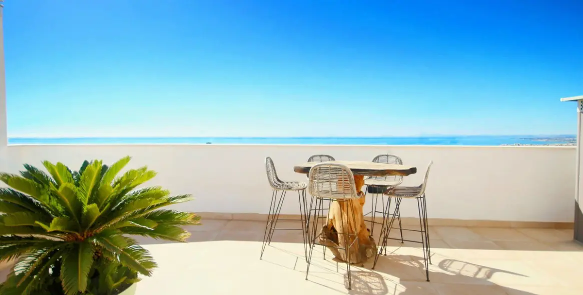 Продажа пентхауса в Altos de los Monteros 9