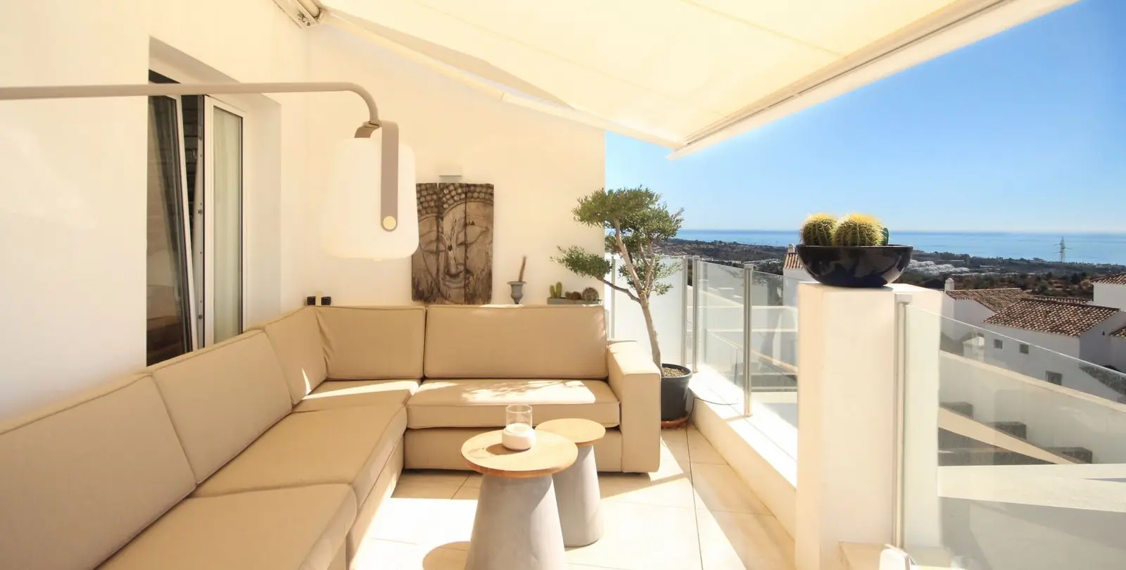 Продажа двухуровневого пентхауса в Altos de los Monteros 7