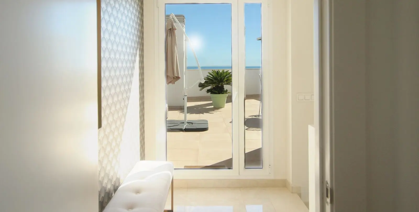 Продажа двухуровневого пентхауса в Altos de los Monteros 28