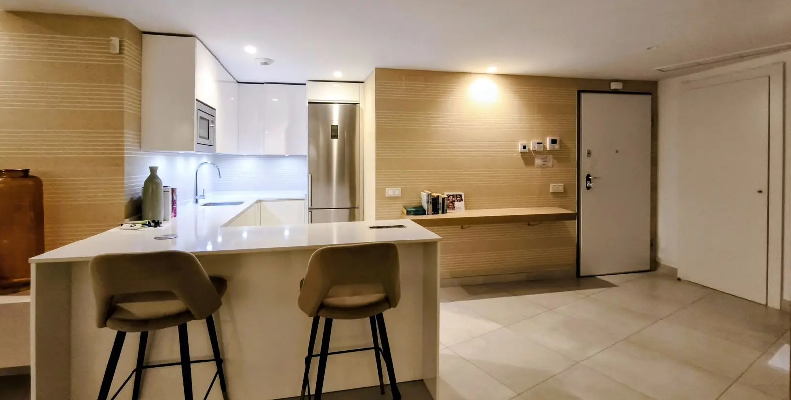 Продажа двухуровневого пентхауса в Altos de los Monteros 45