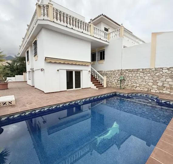 Venta de villa independiente en Torreblanca