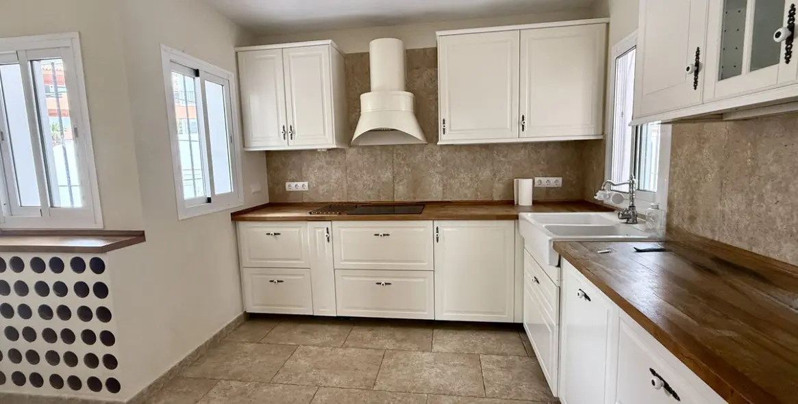 Sale of detached villa in Torreblanca 7