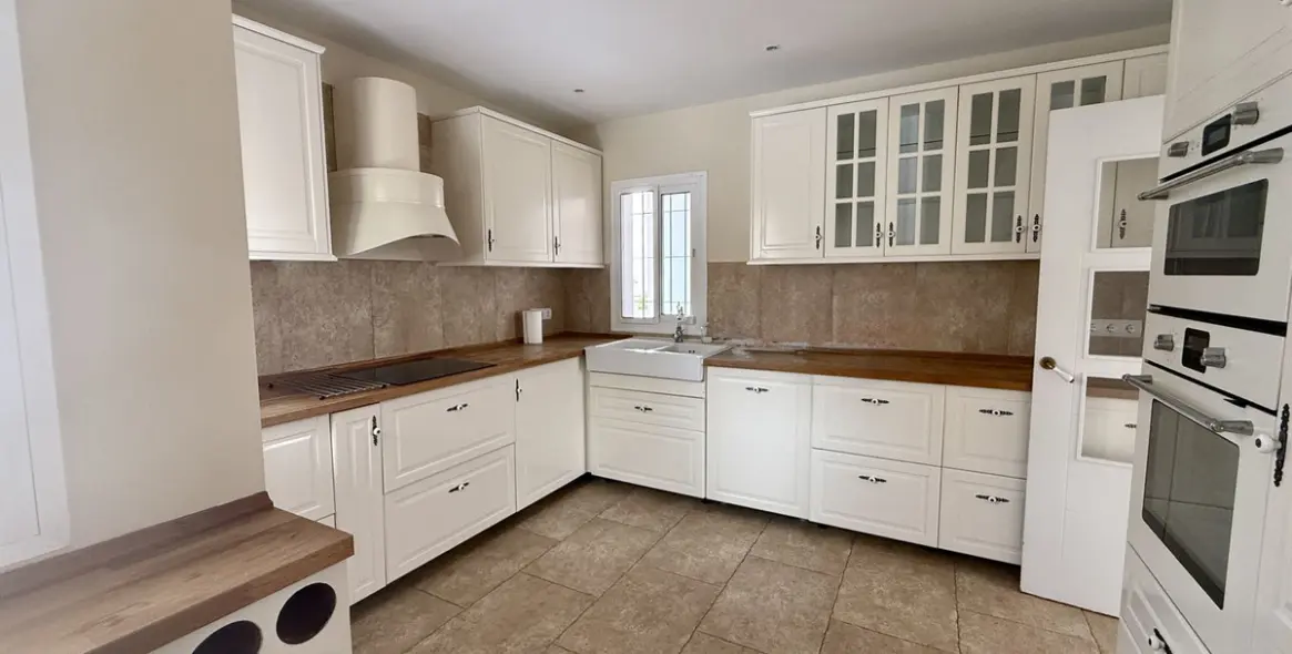 Sale of detached villa in Torreblanca 8