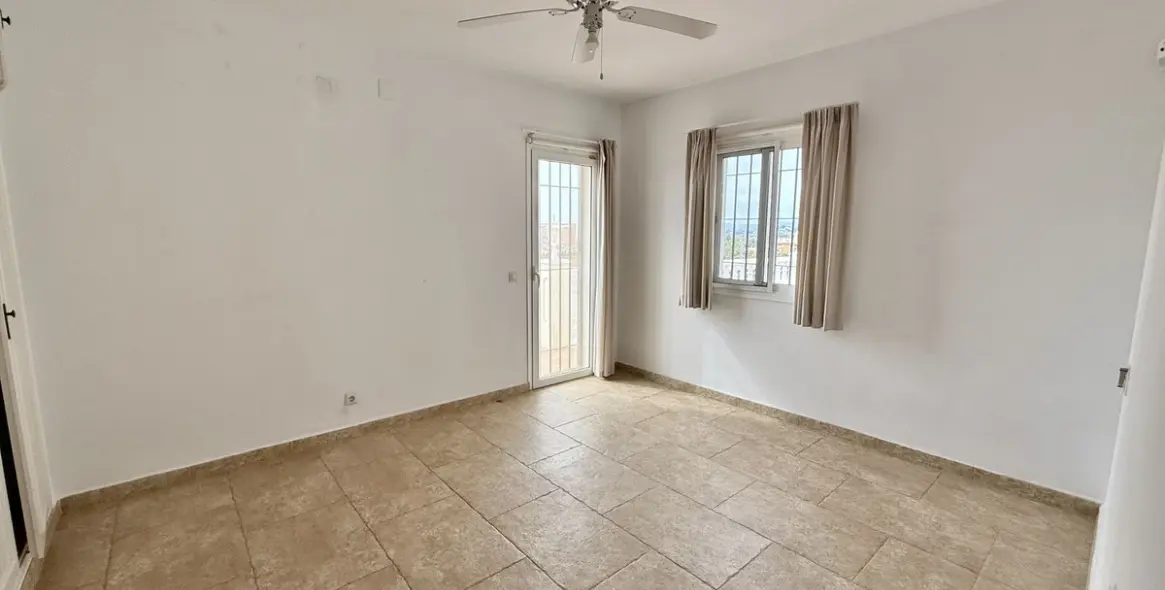 Sale of detached villa in Torreblanca 10