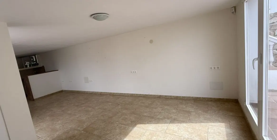 Продажа  отдельно стоящей виллы в Torreblanca 33