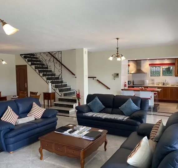 Продажа  отдельно стоящей виллы в Mijas