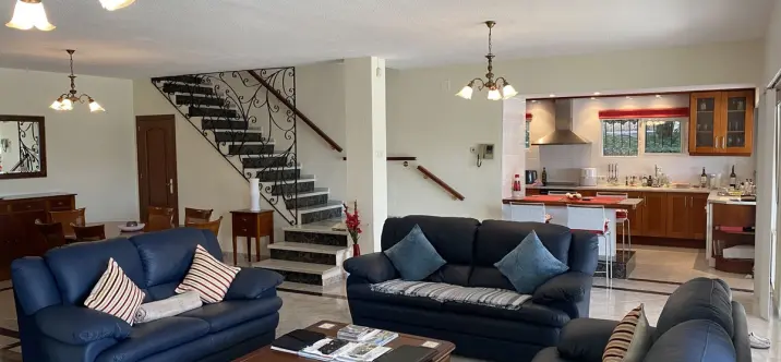 Продажа  отдельно стоящей виллы в Mijas 1