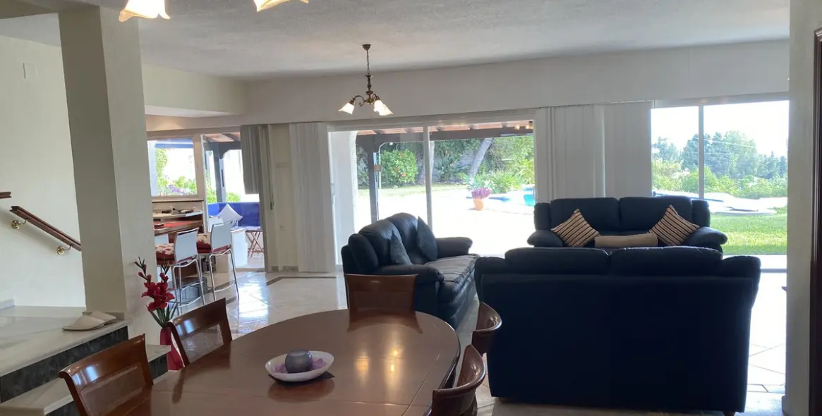 Продажа  отдельно стоящей виллы в Mijas 8