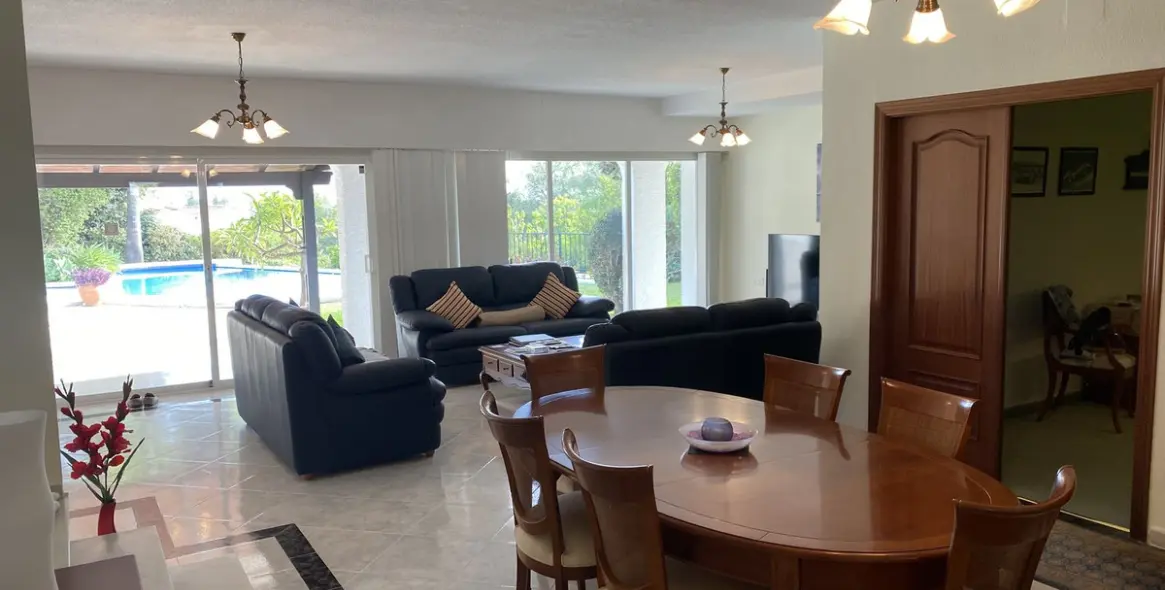 Продажа  отдельно стоящей виллы в Mijas 11