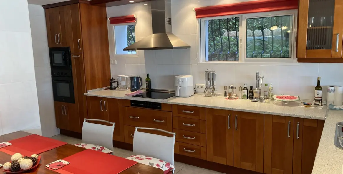 Продажа  отдельно стоящей виллы в Mijas 12