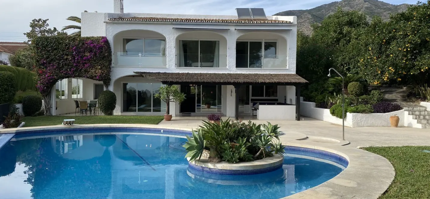 Sale of detached villa in Mijas 0