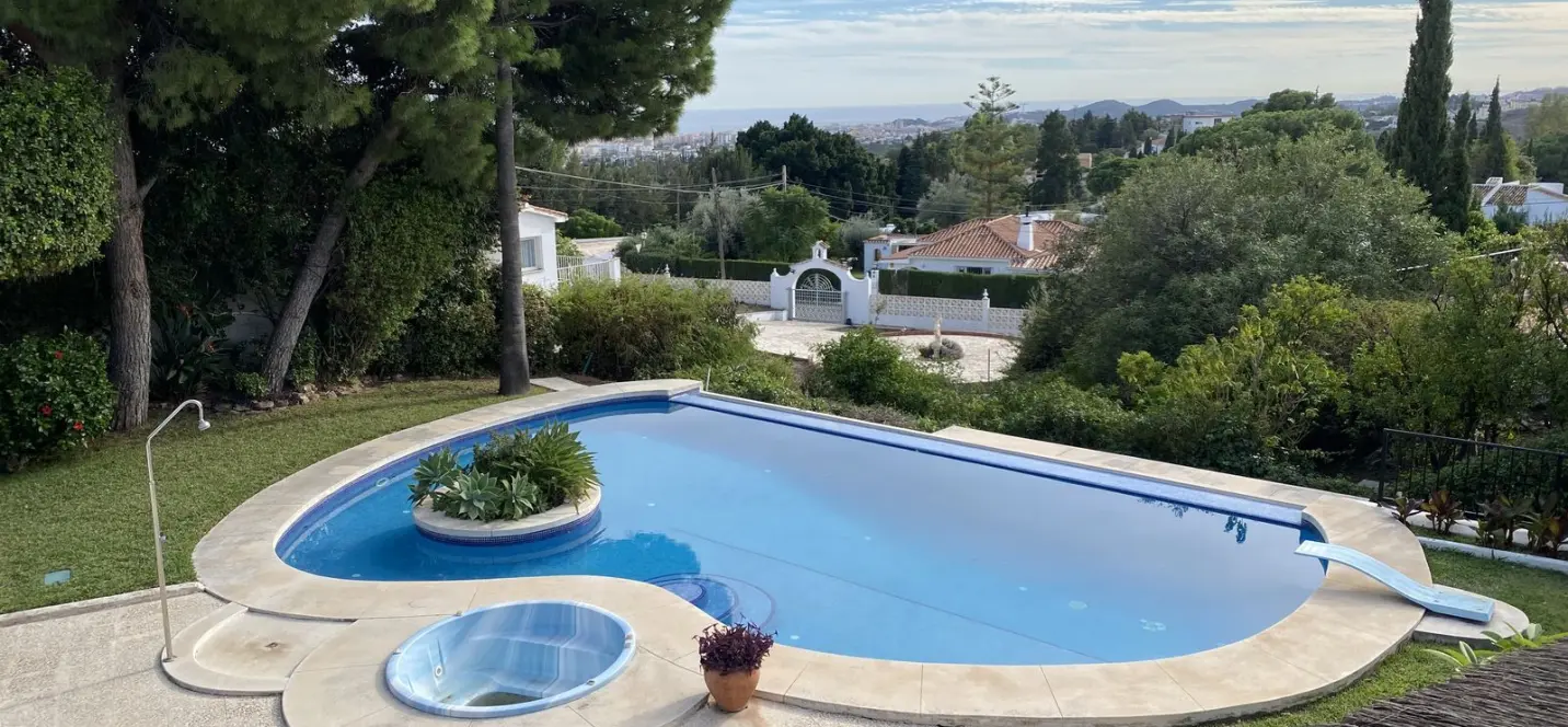 Sale of detached villa in Mijas 1