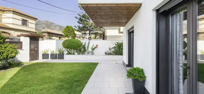 Продажа  отдельно стоящей виллы в Torremolinos 2