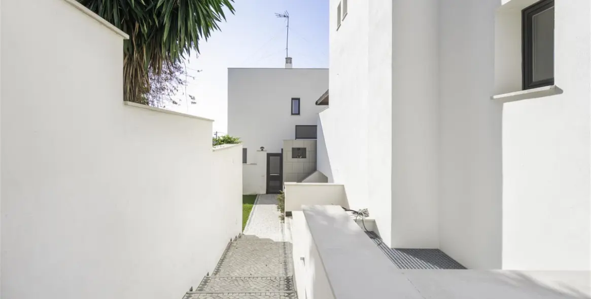 Продажа  отдельно стоящей виллы в Torremolinos 13