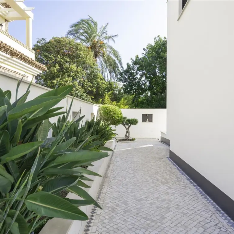 Sale of detached villa in Torremolinos